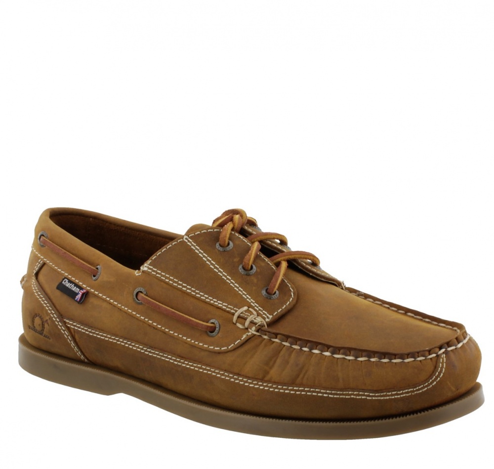 Chatham Rockwell II G2 Walnut Wide Fit Leather Boat Shoes for men at ...